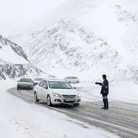 بارش شدید برف در جاده چالوس