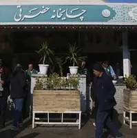 پذیرایی از زائران حرم بانوی کرامت در سالروز میلاد حضرت زهرا(س)