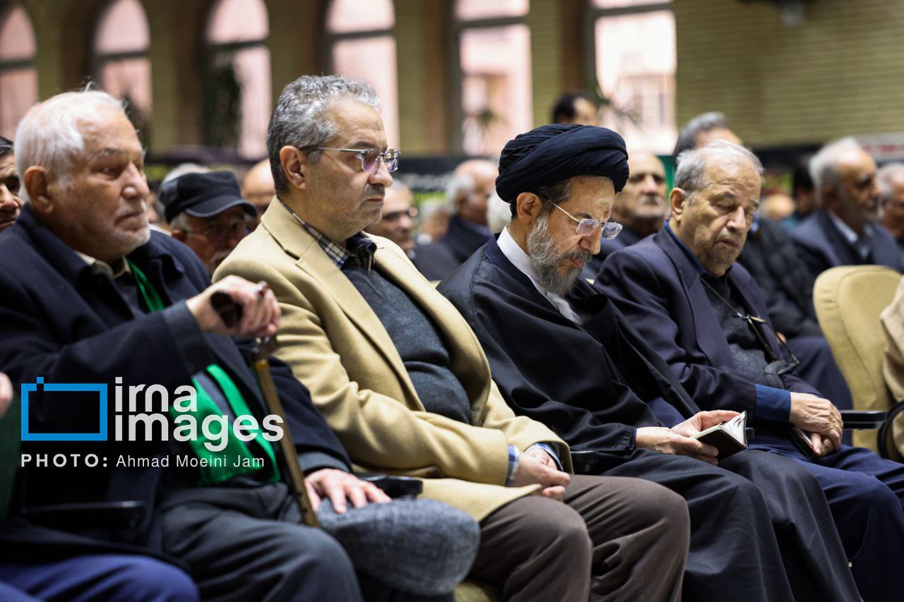 عکس/ از جهانگیری تا لاریجانی در مراسم ختم «میرمحمد صادقی»