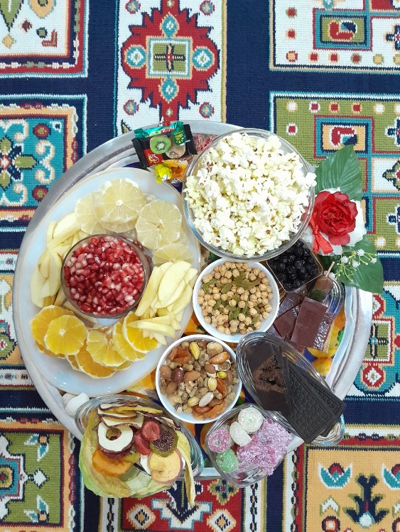 از شما/دورهمی امشب ما،دیزاین خانم گلم 😋😋🌺🌸