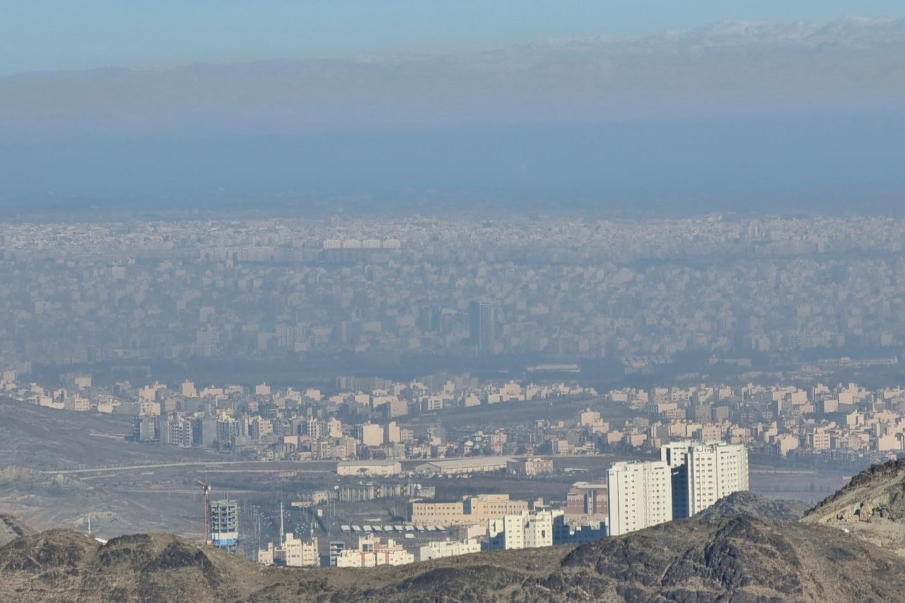 آسمان مشهد در محاصره آلودگی 