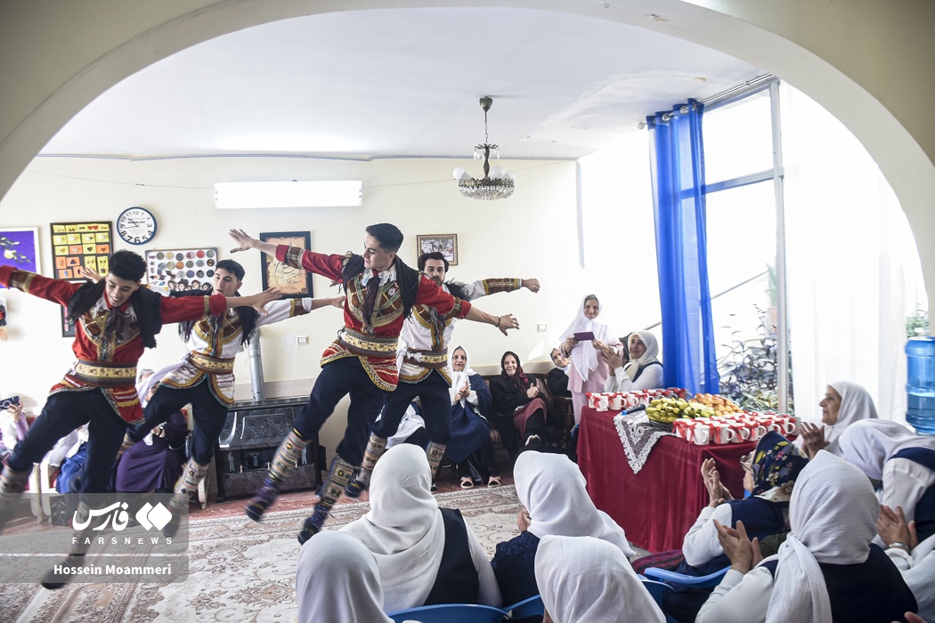 یک روز با «مادربزرگ‌ها»