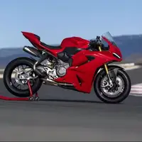 بررسی موتورسیکلت دوکاتی Panigale V2/V2S مدل ۲۰۲۵