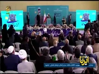 رئیس‌جمهور بازوبند پهلوانی را به قهرمان کشتی با چوخه اهدا کرد