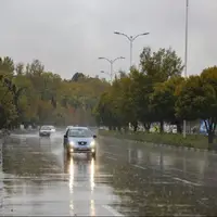 آبگرفتگی معابر قزوین به‌دلیل بارش برف و باران