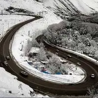 بارش پراکنده برف و باران در جاده‌های کوهستانی استان مرکزی