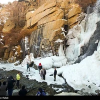 طبیعت زمستانی آبشار گنجنامه همدان