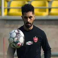  عالیشاه با نقاب مخصوص در تمرین پرسپولیس