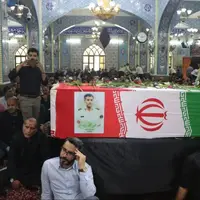 پیکر شهید فراجا در بندر لنگه تشییع شد