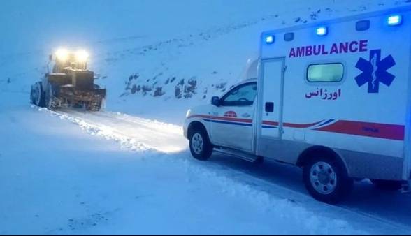 انتقال مادر باردار از روستای سختگذر باداملو به مرکز بهداشت