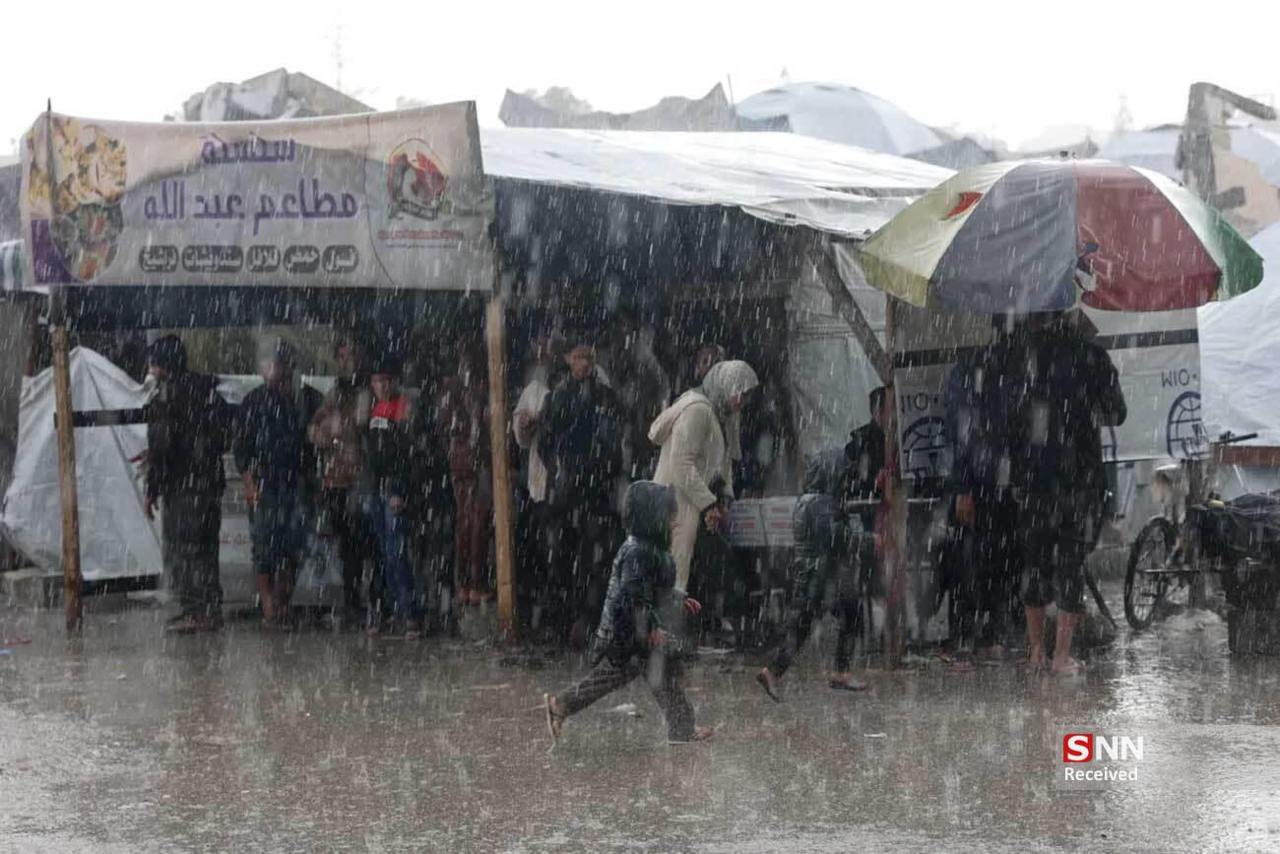 عکس/ موج باران و سرما در غزه