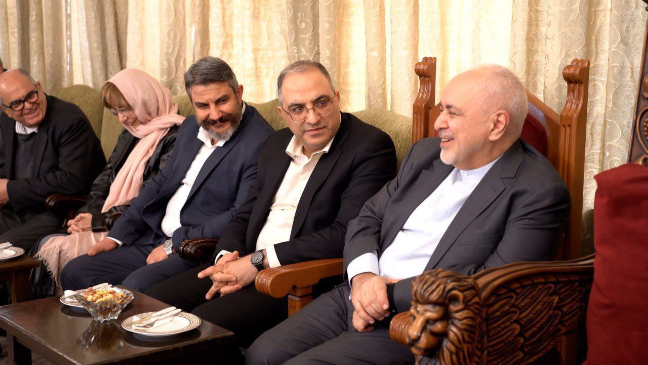 عکس/ ظریف به کلیسا رفت