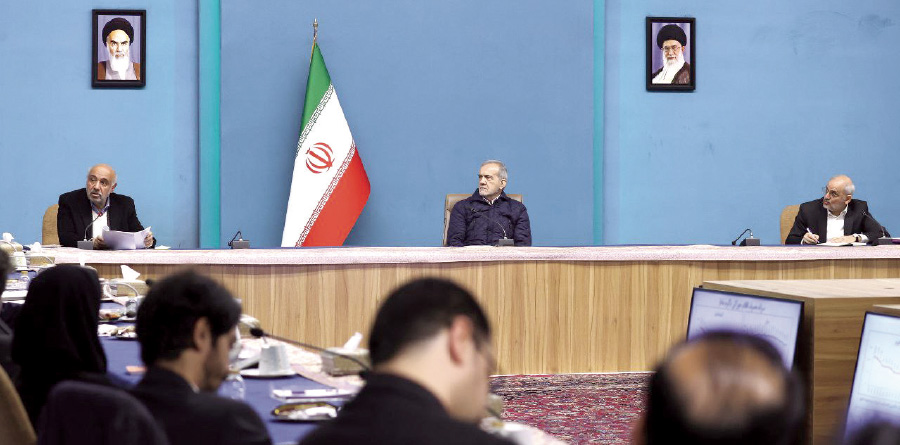 برنامه فقر زدایی در ۶ محور روی میز دولت