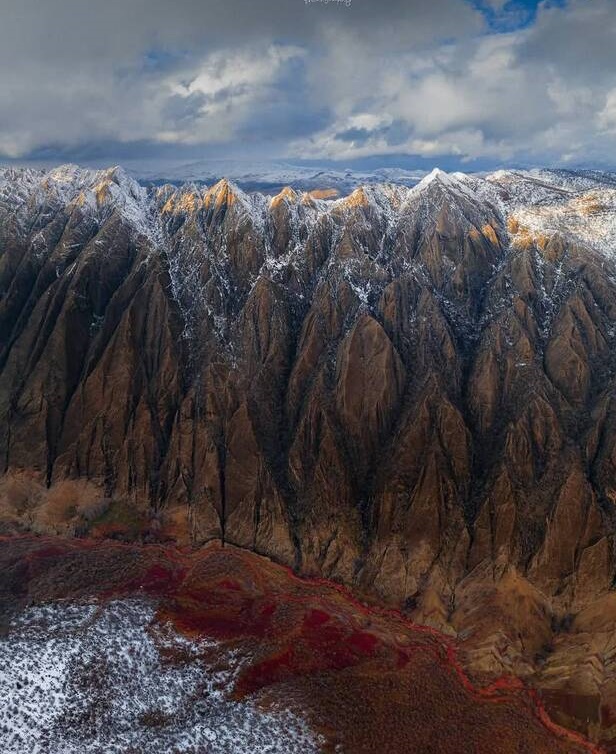 مهراب کوه در لرستان زیبا