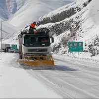 بیش از یک هزار کیلومتر برفروبی و یخ زدایی در محورهای کردستان انجام شد