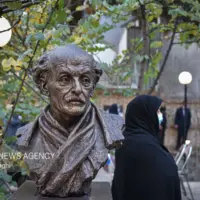 نیما ترا چشم به راه است؛ راز « لادبن» و «ری را» در شعر نیمایی