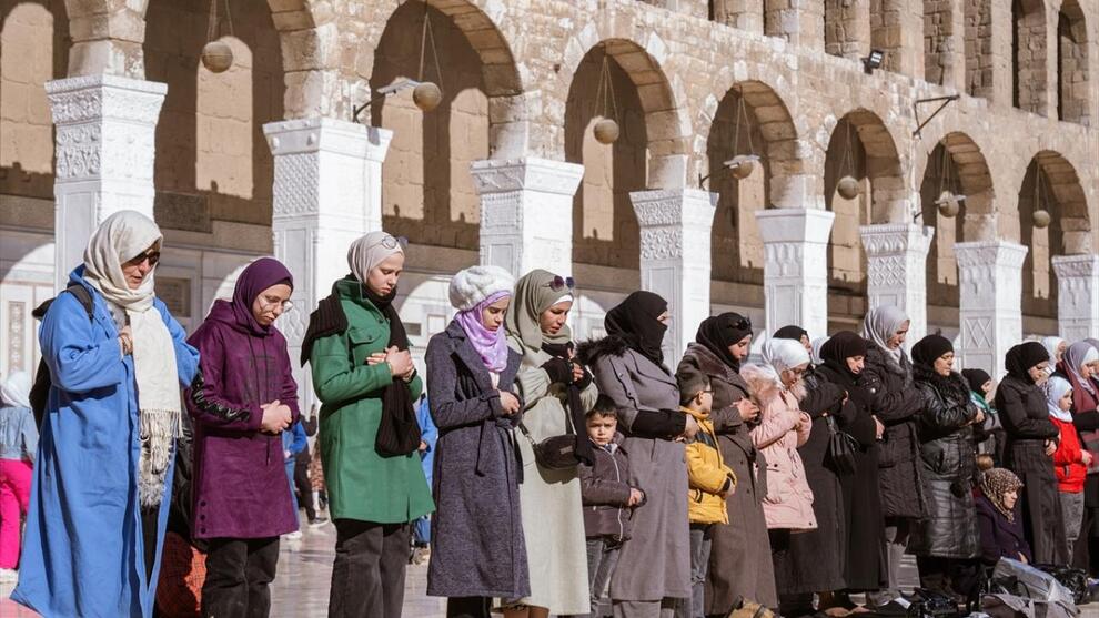 عکس/ نماز جمعه در مسجد اموی دمشق