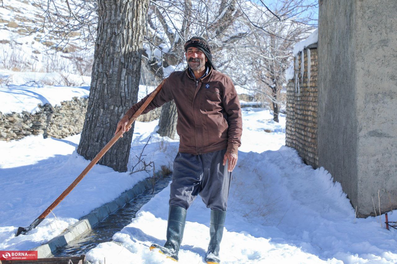 عکس/ طبیعت برفی روستای تاریخی هزاوه