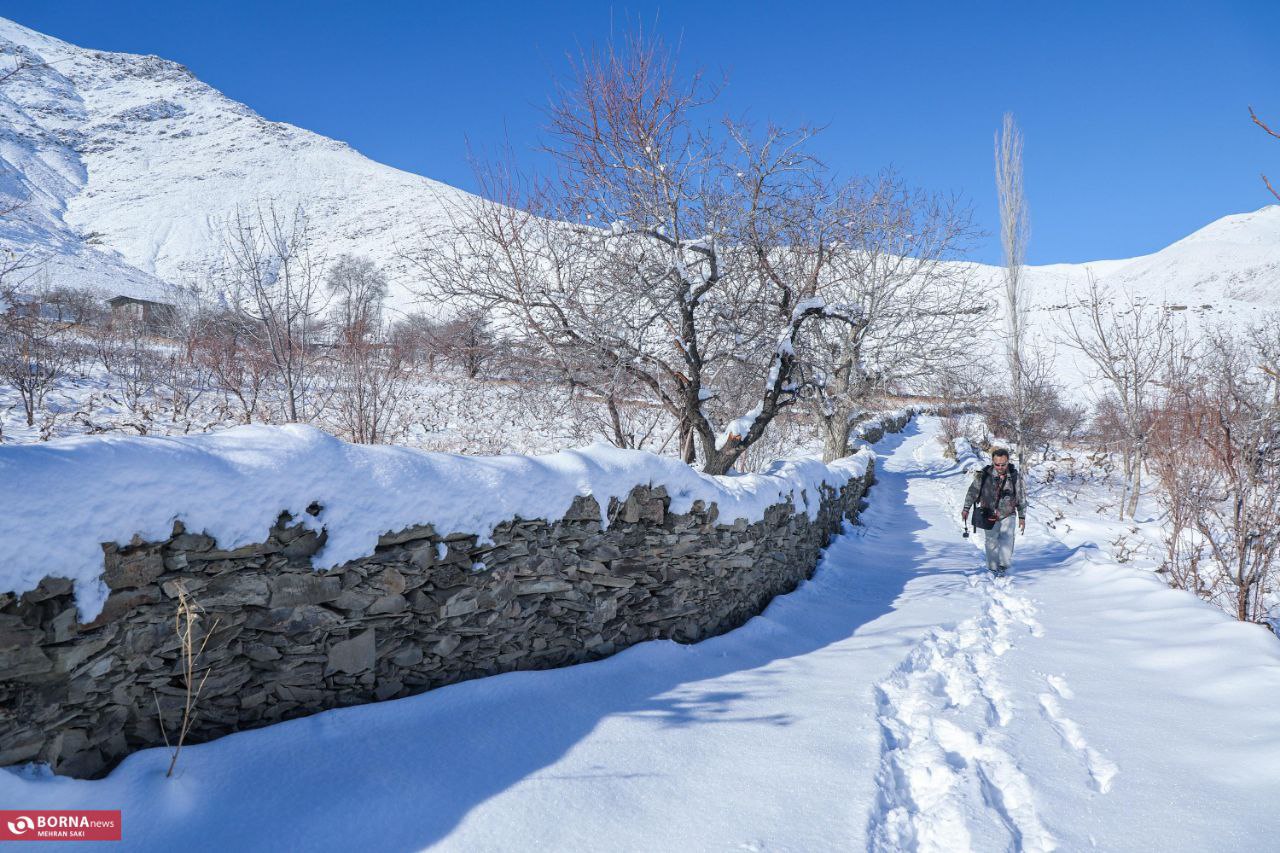 عکس/ طبیعت برفی روستای تاریخی هزاوه