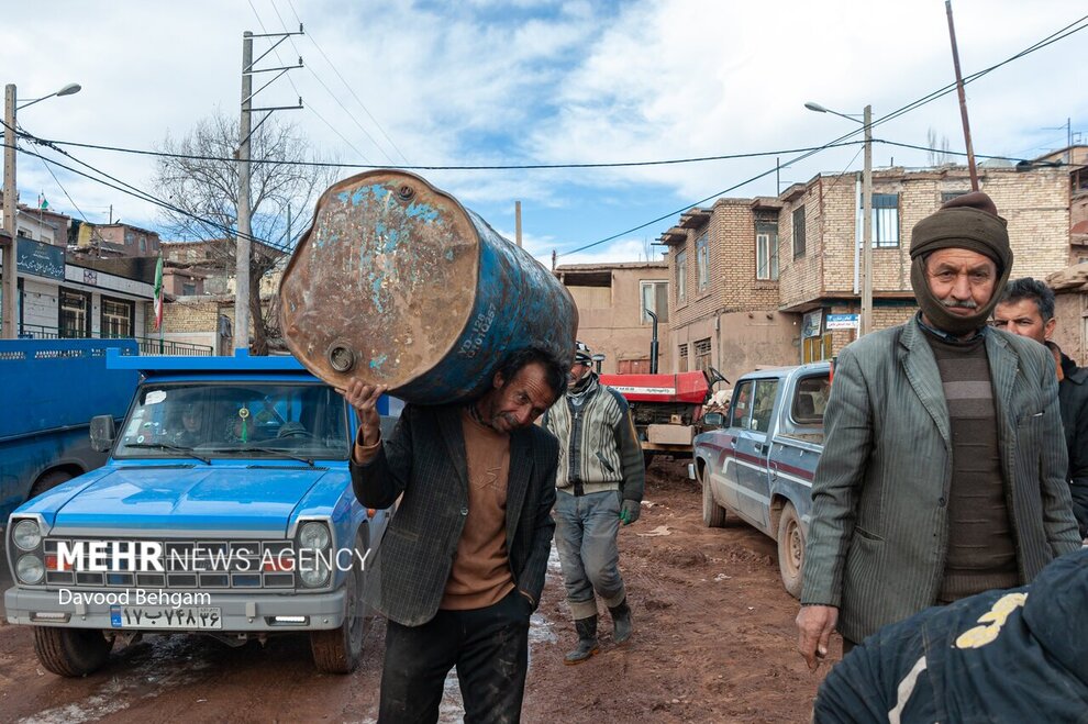 مصائب فصل زمستان در روستای مارشک