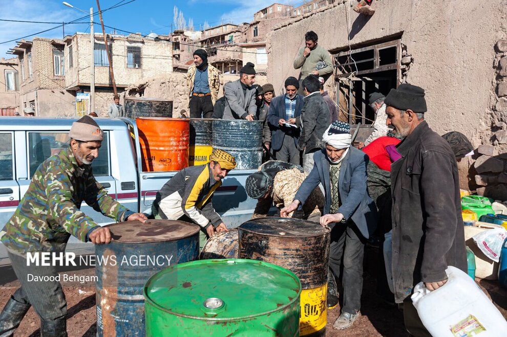 مصائب فصل زمستان در روستای مارشک