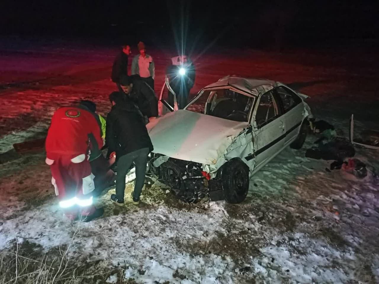 واژگونی 3 دستگاه خودرو در جاده‌های زنجان ۹ مصدوم بر جا گذاشت