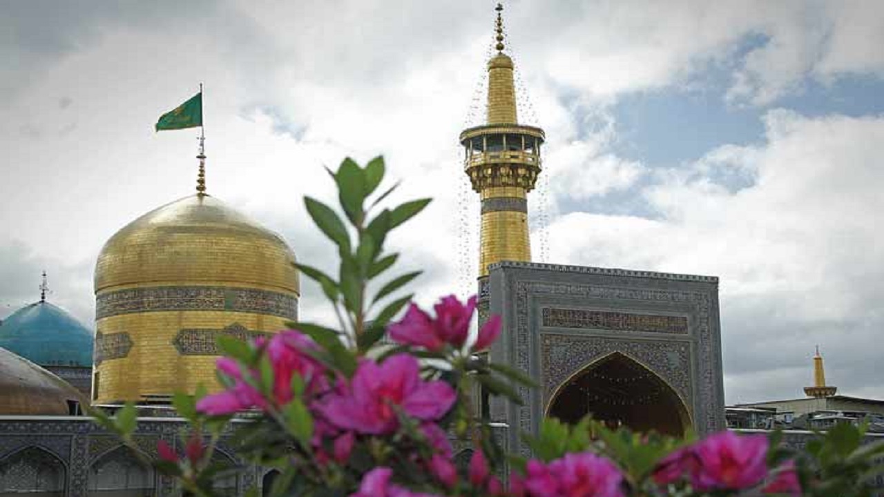 حرم مطهر امام رضا(ع) آماده جشن میلاد امام جواد(ع)