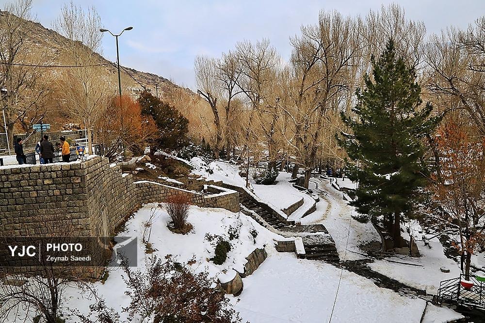 طبیعت زمستانی آبشار گنجنامه همدان