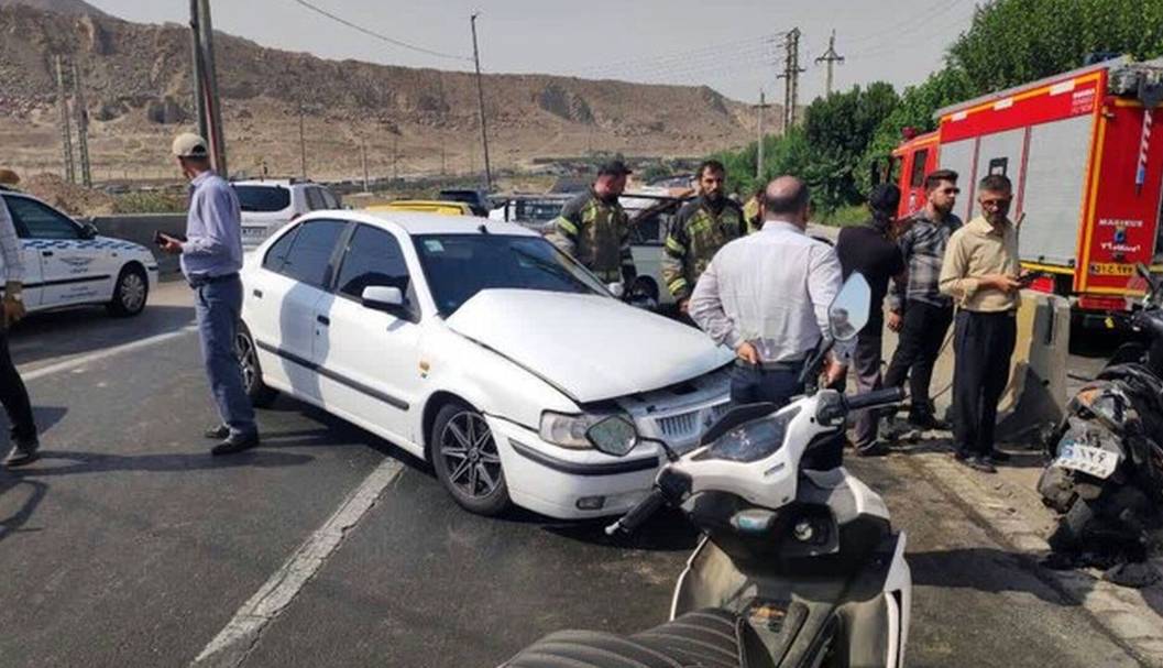 مصدوم شدن ۹ نفر بر اثر تصادف زنجیره‌ای در محور قزوین - الموت
