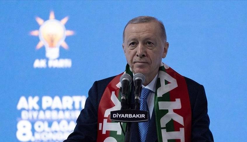 اردوغان: هیچ کس نمی تواند نوادگان صلاح الدین ایوبی را بر درگاه صهیونیست ها به بردگی بکشاند