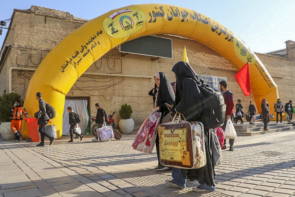 آغاز اعتکاف جوانان کشور در شیراز