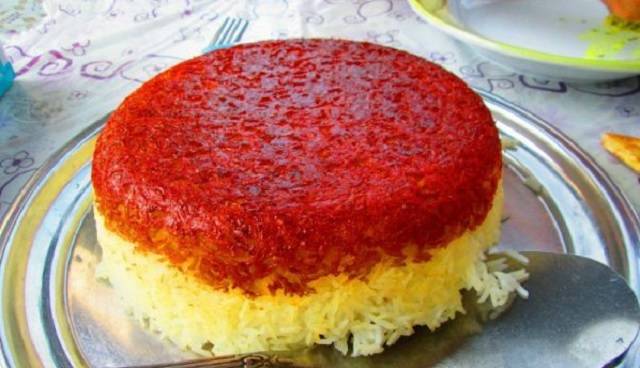 طرز تهیه ته دیگ ماستی مجلسی 