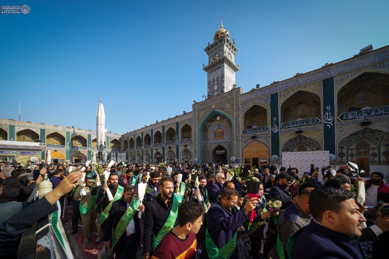 عکس/ مراسم شادباش خادمان علوی به محضر مبارک امیرالمؤمنین علیه‌السلام