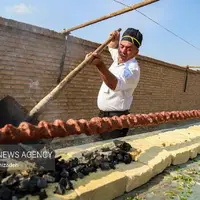 عکس/ رونمایی از کباب ۲۲۰ متری در یزد!