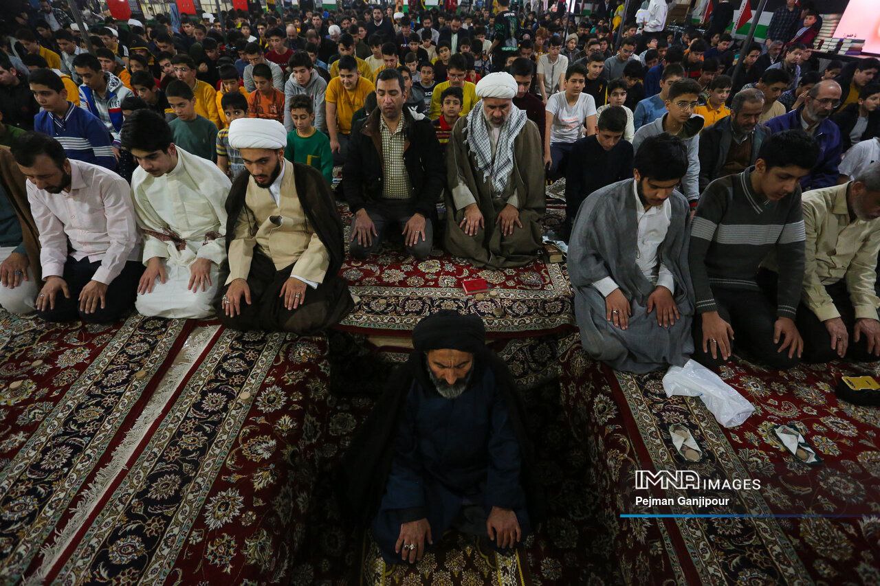 مراسم معنوی اعتکاف در مسجد سید اصفهان