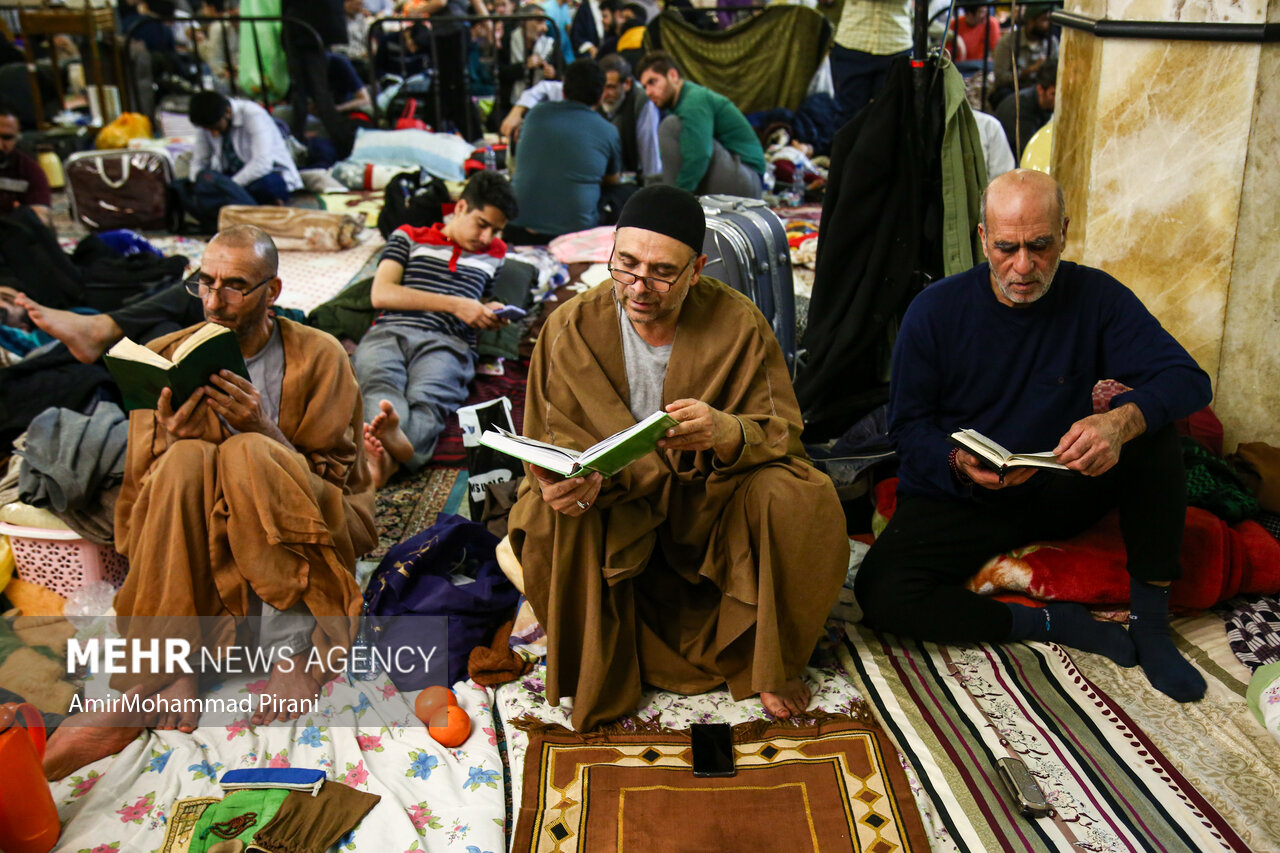 عکس/ آئین معنوی اعتکاف در مسجد مقدس جمکران