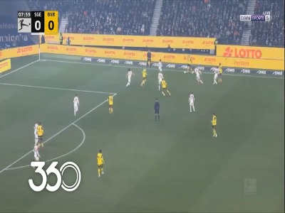 ضربه سر گیراسی به تیر دروازه خورد؛ فرانکفورت 0-0 دورتموند