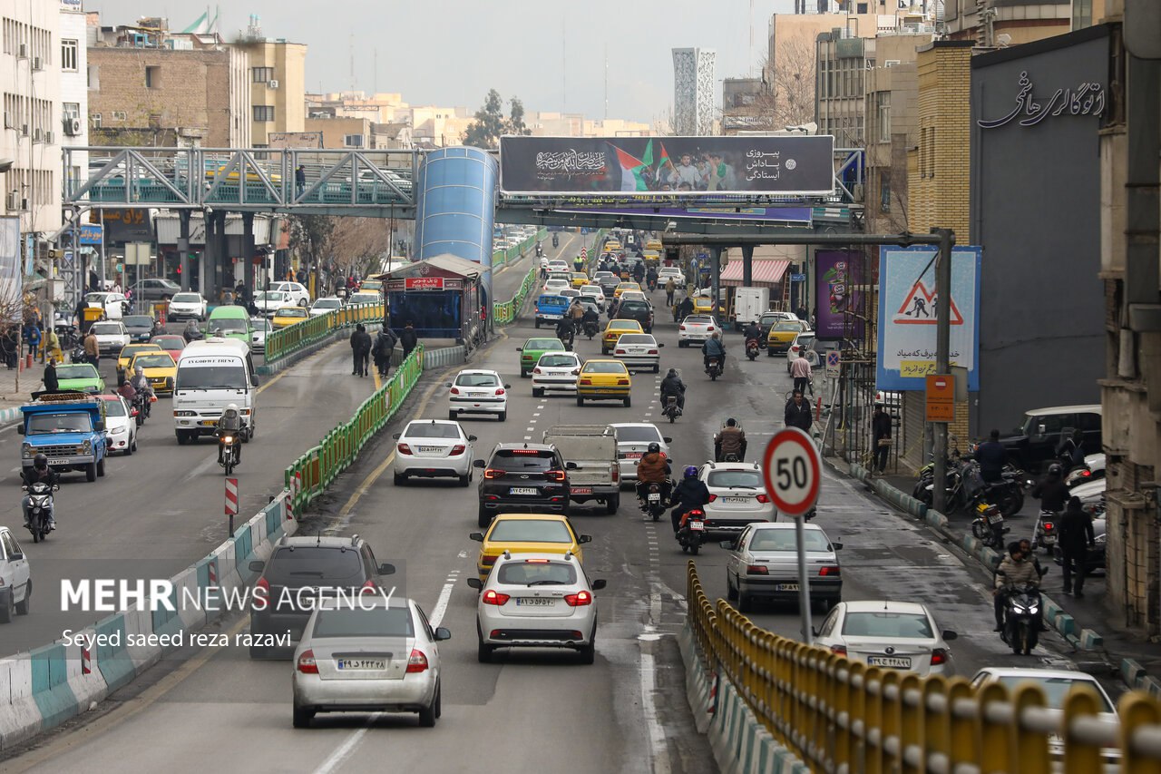 پیروزی پاداش ایستادگی