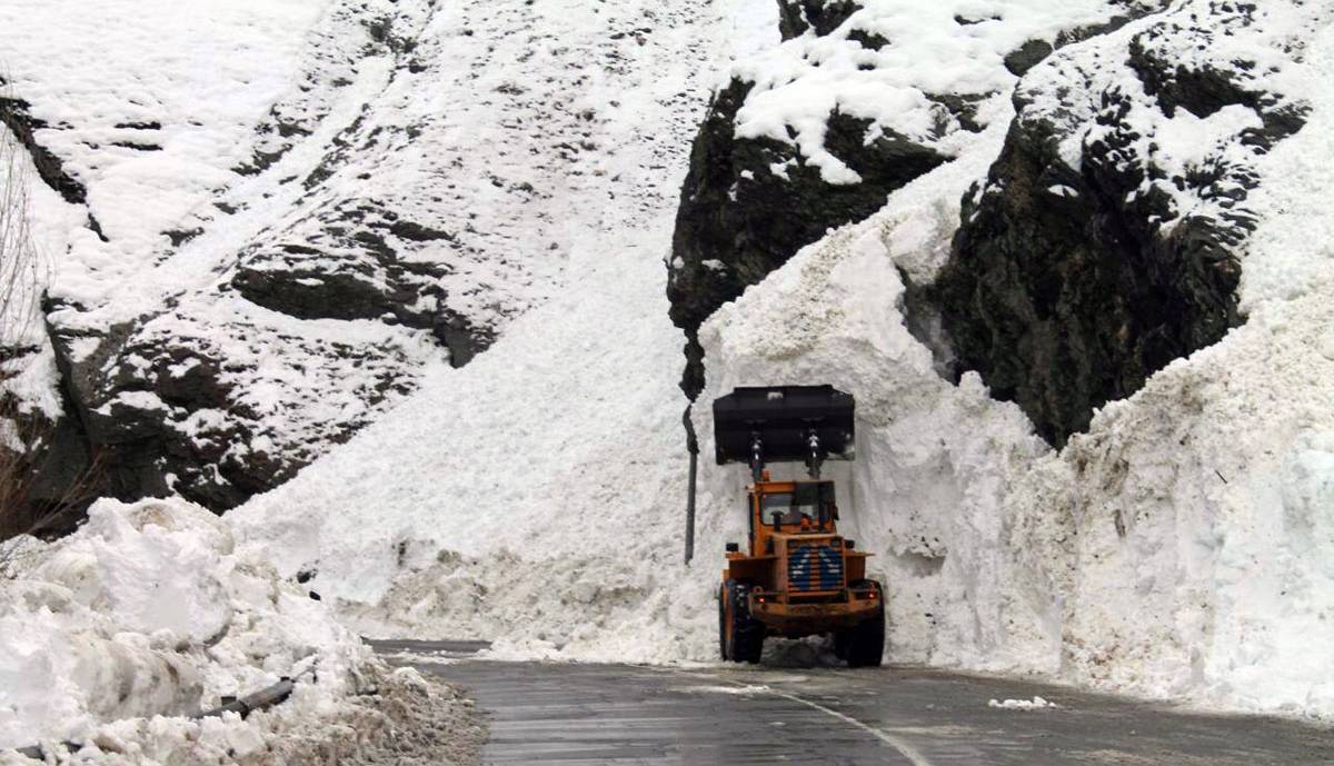 راه‌های البرز باز است؛ انسداد جاده هشتگرد - طالقان 