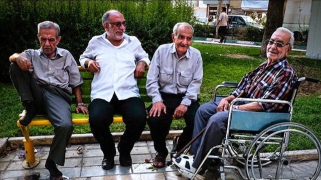 جمعیت بالای 60 سال ایران در 20 سال آینده 2 برابر می‌شوند