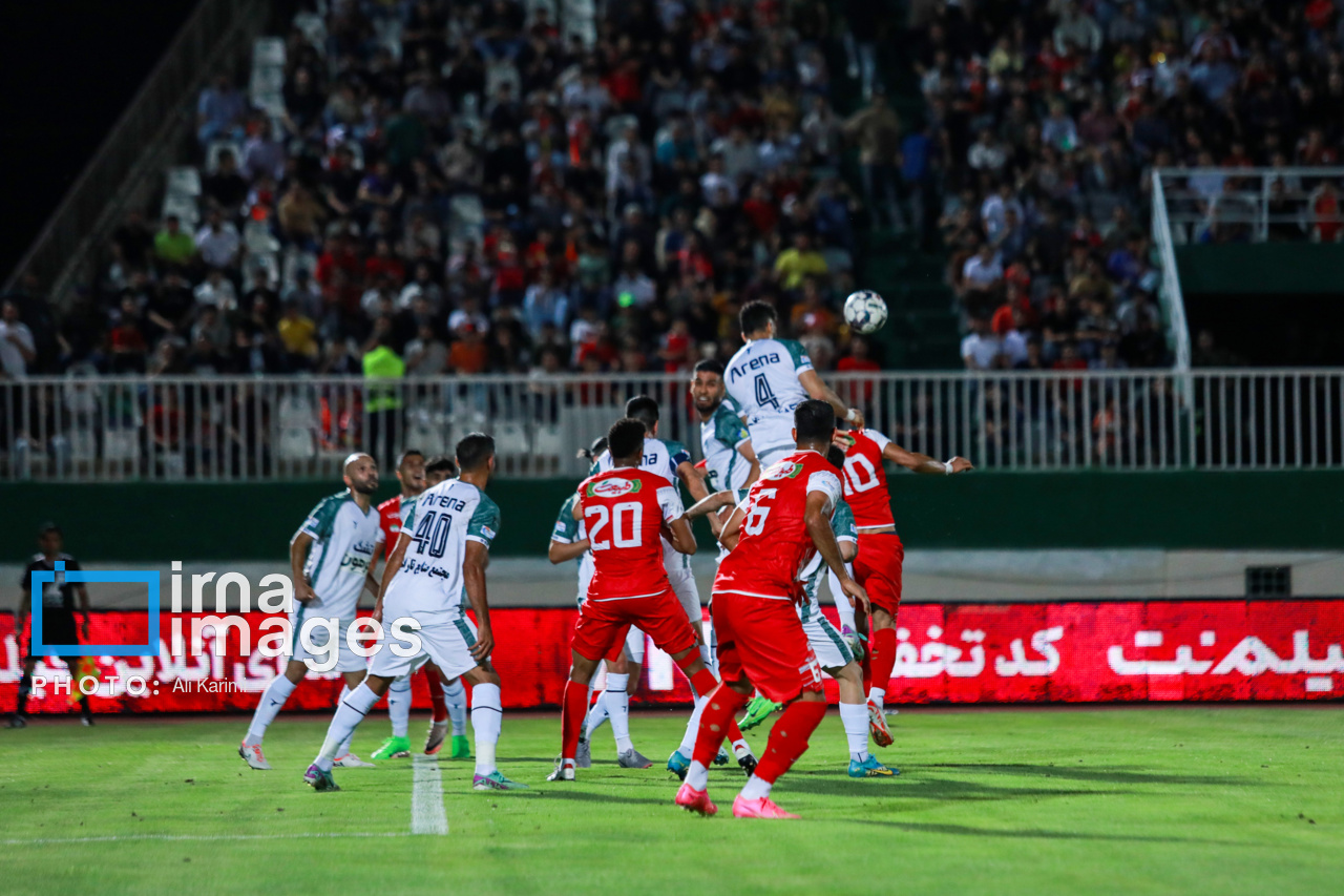 پوستر جالب‌ باشگاه پرسپولیس؛ جدال شیرها با گاندوها در اصفهان