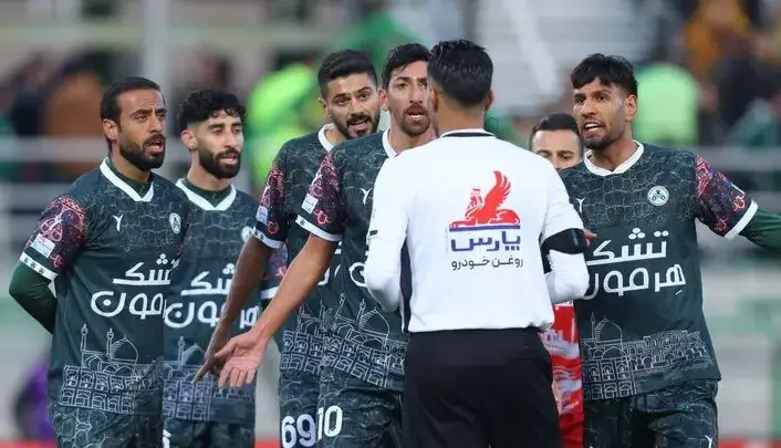 کنایه پیمان یوسفی به داور بازی ذوب آهن و پرسپولیس