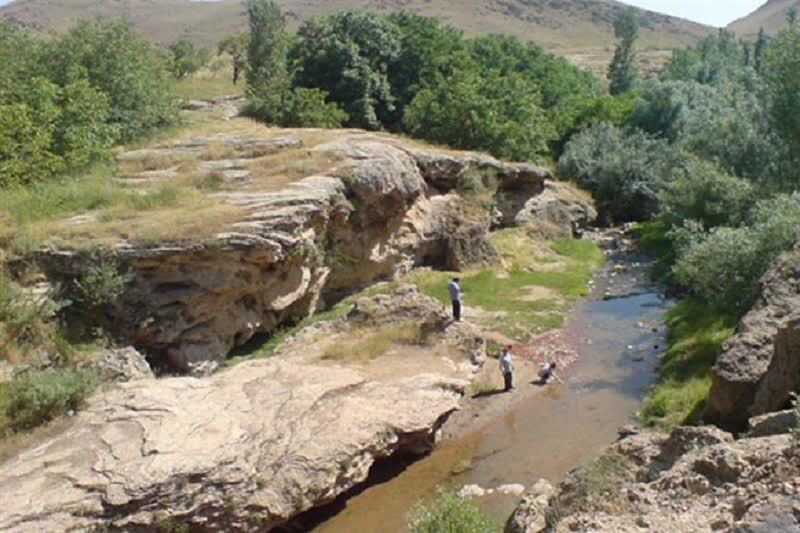 خشک شدن چشمه‌ها در سرزمین آب‌های خروشان