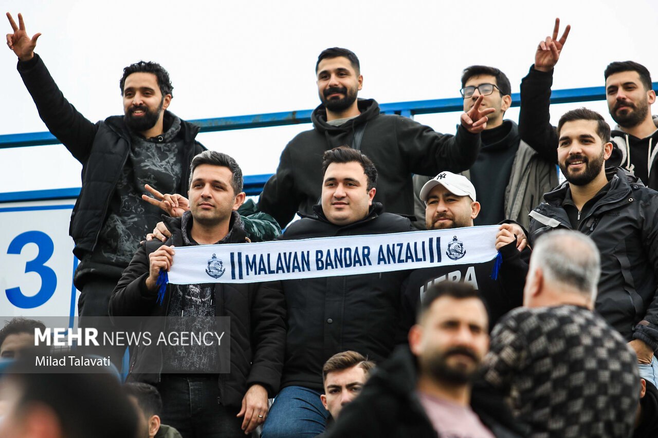 عکس/ لیگ برتر فوتبال بازی ملوان و استقلال تهران