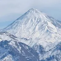 نمایی از دماوند و شهر تهران از قله کلکچال