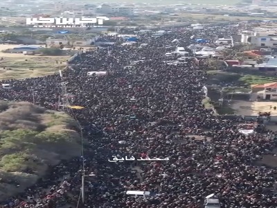 هزاران فلسطینی در انتظار بازگشت به خانه‌هایشان در شمال نوار غزه