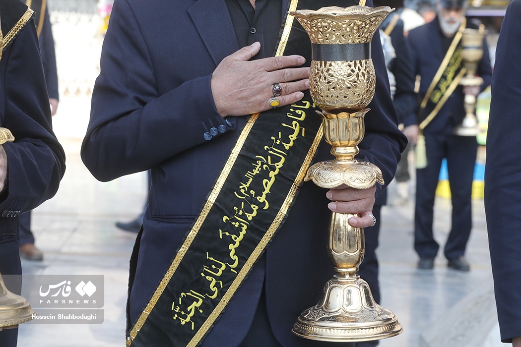 عکس/ دسته خادمان حضرت معصومه(س) در روز شهادت امام موسی کاظم(ع)