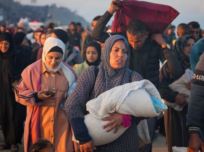 بازگشت فلسطینی‌ها به شمال غزه پس از ۱۵ ماه نسل‌کشی‌