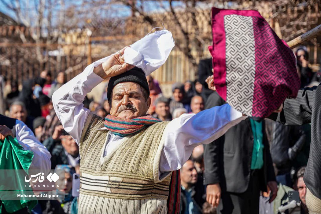 عکس/ جشن خداحافظی با سرما در روستای «ورکان» 