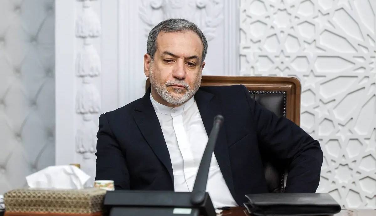 گام اول یا گام آخر؛ انتقاد روزنامه اصلاح طلب از وزیرخارجه